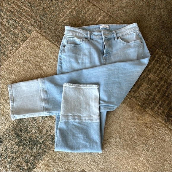 LOFT Girlfriend Jeans Light Indigo Straight Leg - Picture 7 of 15